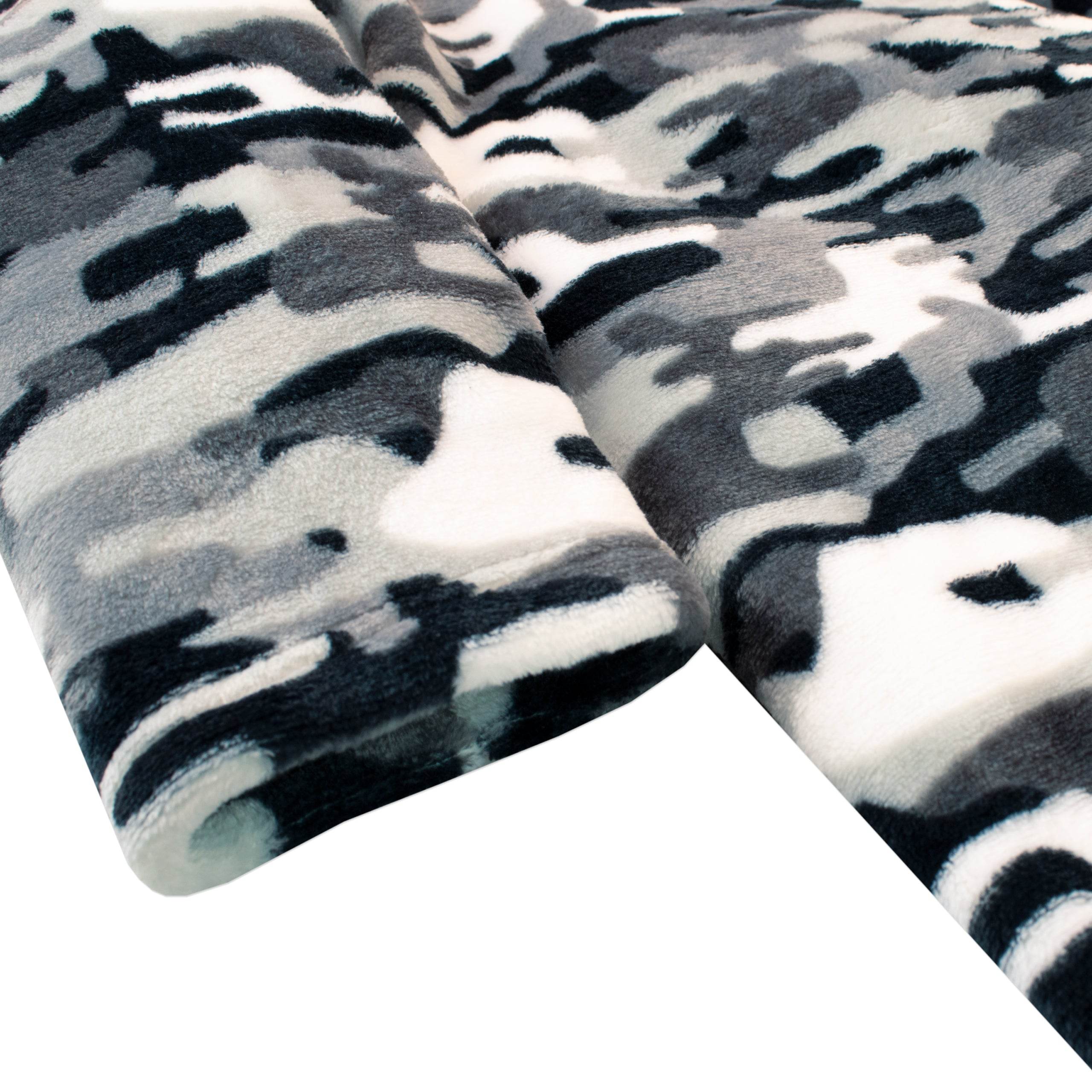 Harry Bear Camo Fleece Hoodie Blanket - Image 3